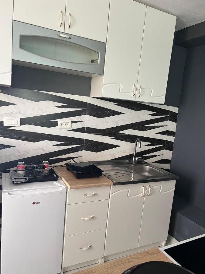 Apartman Glorija Κότορ Εξωτερικό φωτογραφία