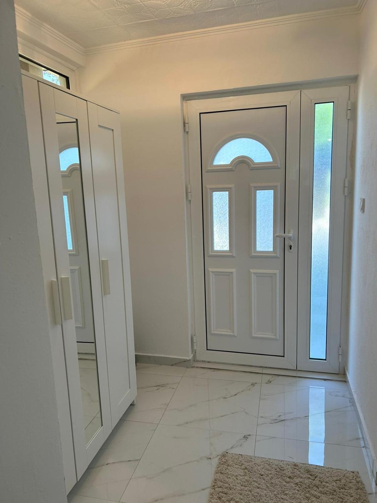 Apartman Glorija Κότορ Εξωτερικό φωτογραφία