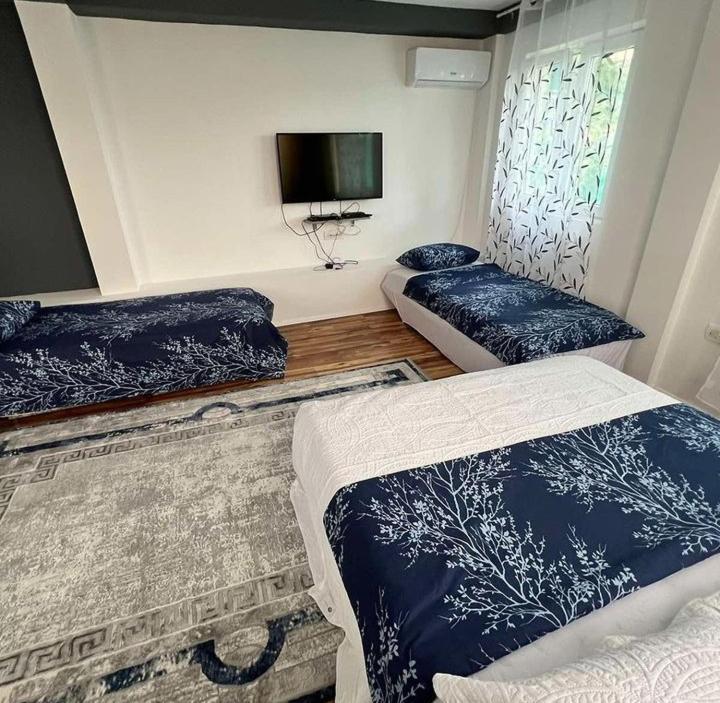 Apartman Glorija Κότορ Εξωτερικό φωτογραφία